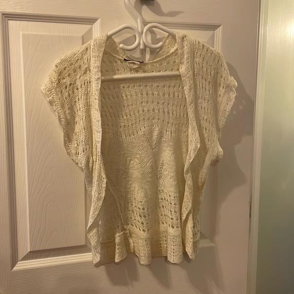 Short Sleeve Cardigan Detailed Crochet Style XS - Picture 1 of 3